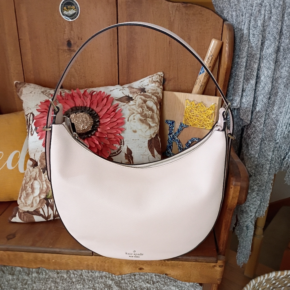 Nova Large Shoulder Bag in Powdered Sugar Brand New - Picture 2 of 10